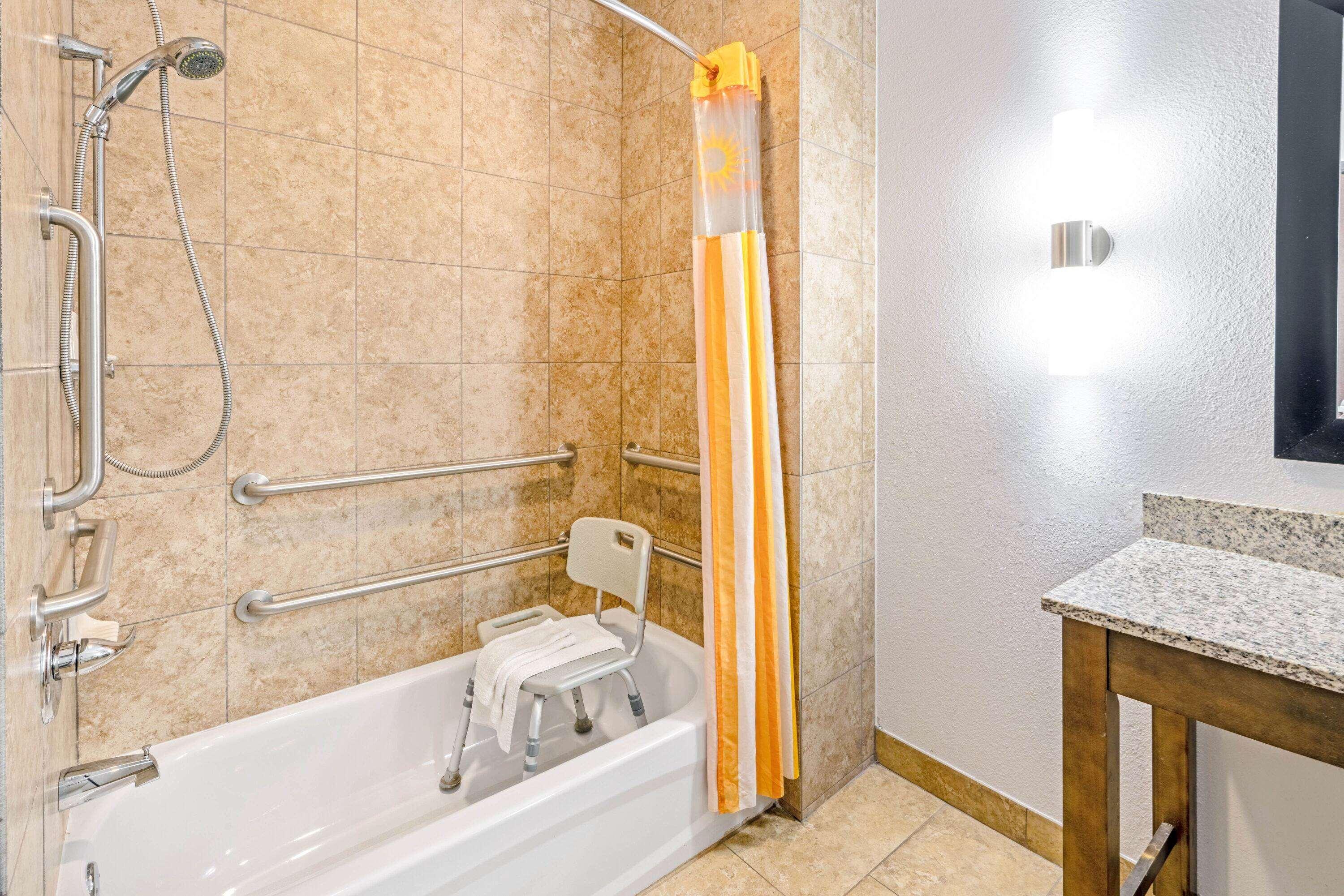 La Quinta By Wyndham Guthrie Hotel Luaran gambar