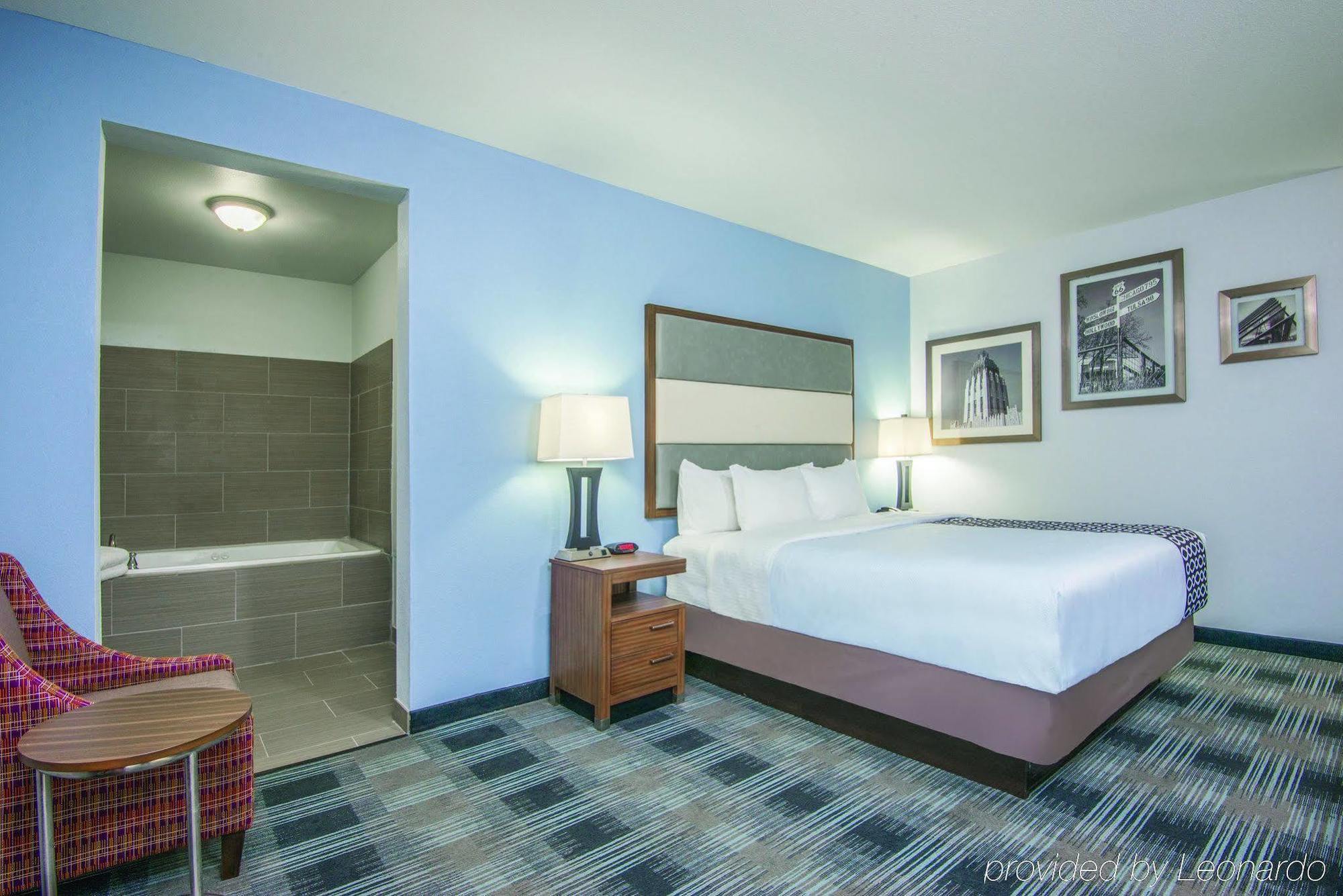 La Quinta By Wyndham Guthrie Hotel Luaran gambar