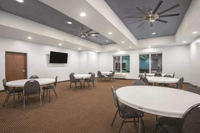 La Quinta By Wyndham Guthrie Hotel Luaran gambar
