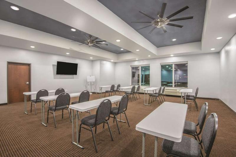 La Quinta By Wyndham Guthrie Hotel Luaran gambar